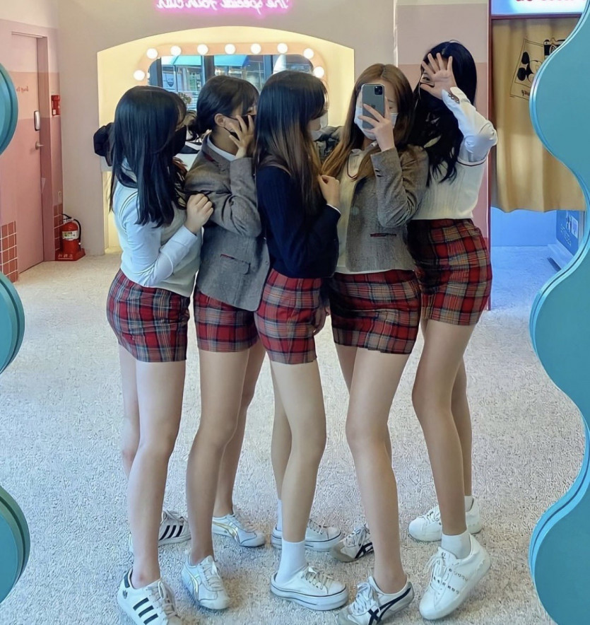 안구정화 슬랜더 교복 뒤태 츄리닝 안구정화 슬랜더 교복 뒤태 츄리닝